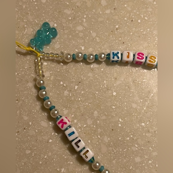 Phone String! 💋 💀 💀 👄 - Picture 2 of 4